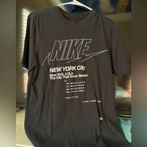 Black Nike T-Shirt Graphic